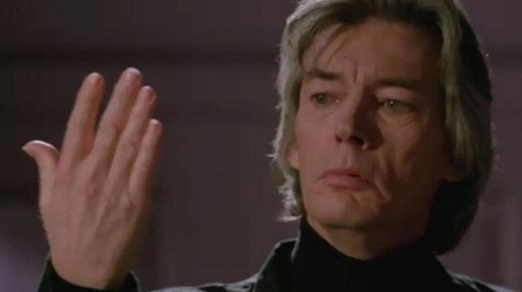 © CBS Paramount International