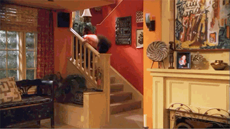 Tu tombes dans les escaliers