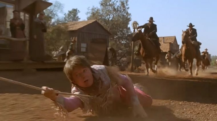 Tu meurs tiré(e) par un cheval