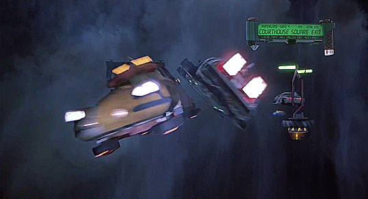 Tu tombes de ta voiture volante