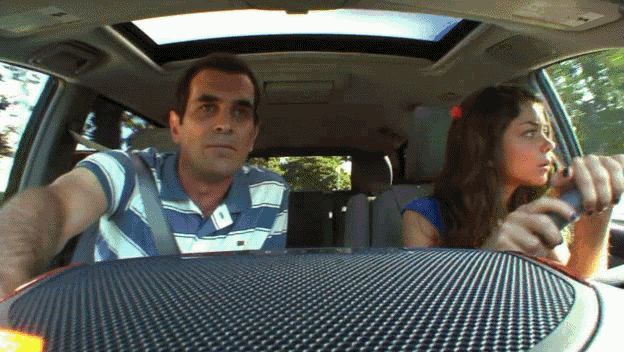 Dans un accident de voiture (Modern Family)