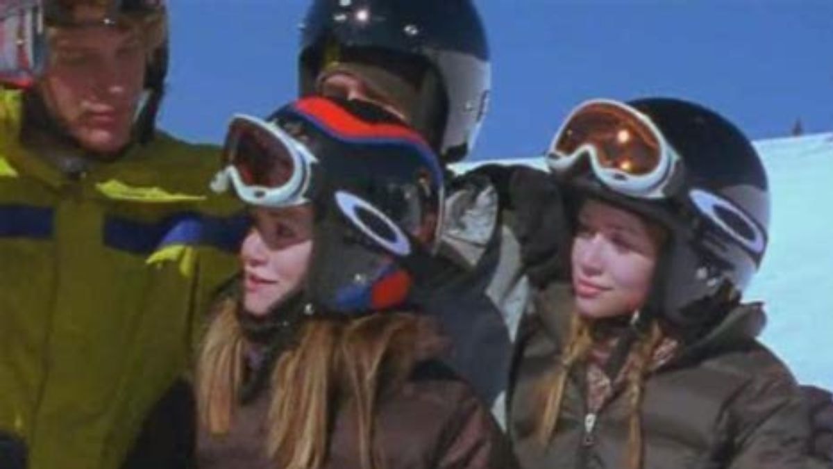 © Dualstar Entertainment Group