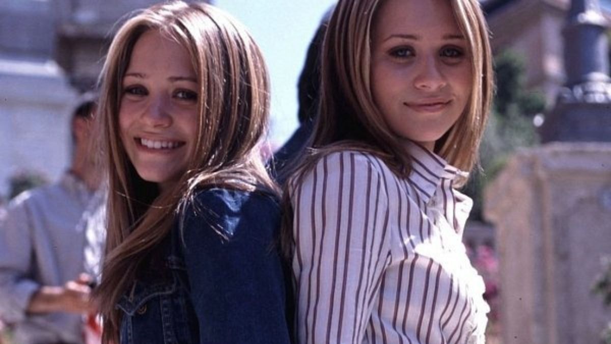 © Dualstar Entertainment Group