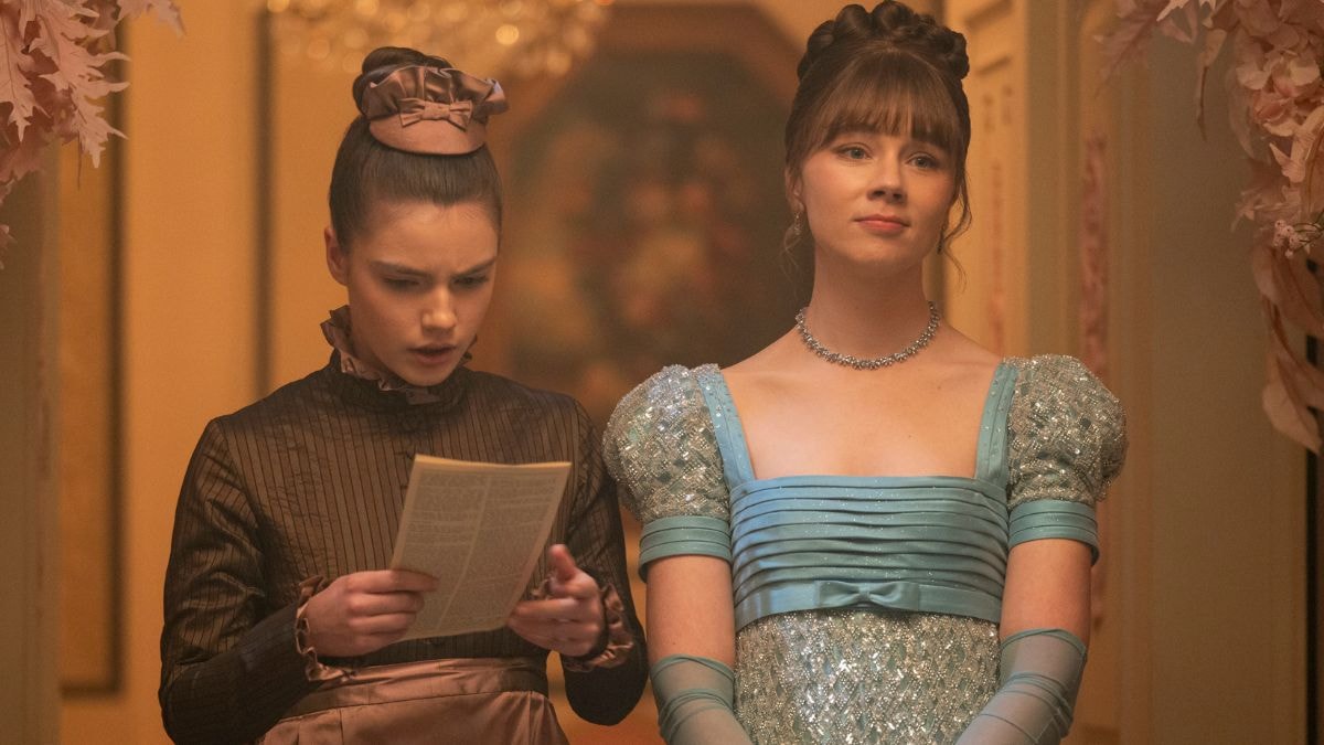 Hyacinthe et Eloise dans la saison 4 de Bridgerton 